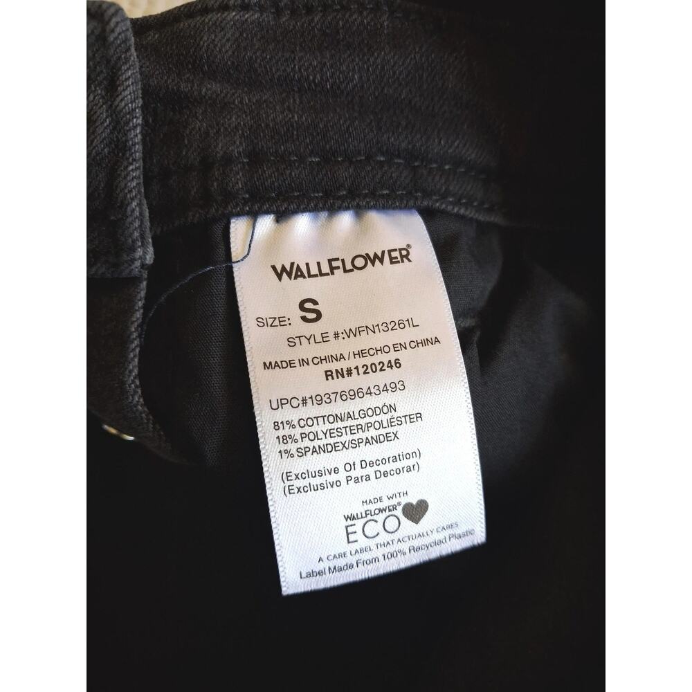 Wallflower Shortall Overall Shorts Cuffed Black Juniors Small 90s Y2K - Picture 5 of 7